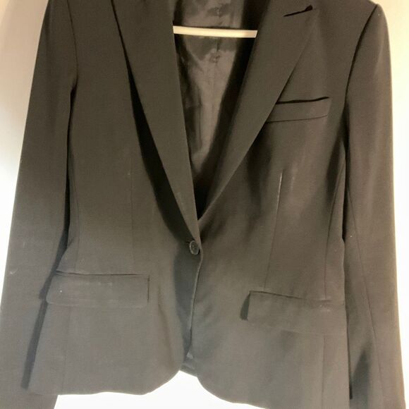 Black Blazer Theory Quality luxury minimalist Black 8 capsulewardrobe - Picture 11 of 15